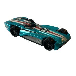 Mattel Hot Wheels Chevroletor Diecast Car Track Builder Multipack 2017 Teal